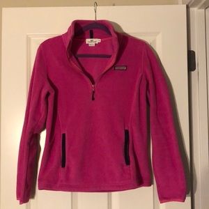 Vineyard vines pull over